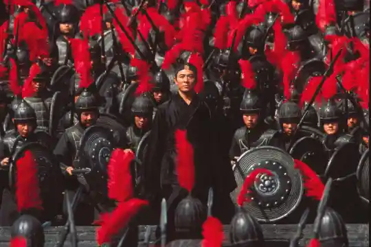 Quality: 2nd Generation.
Film Title: Hero.
Pictured: Jet Li as NAMELESS in Zhang Yimouís ìHero.î
Photo Credits: Miramax Films.