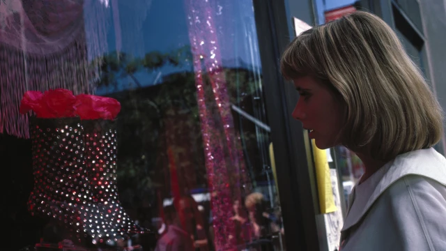 2510_DesperatelySeekingSusan_09
