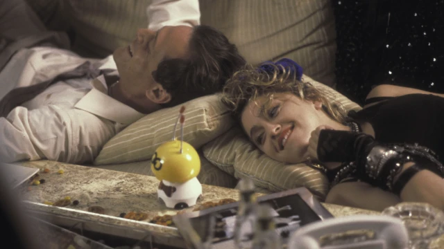 2510_DesperatelySeekingSusan_24