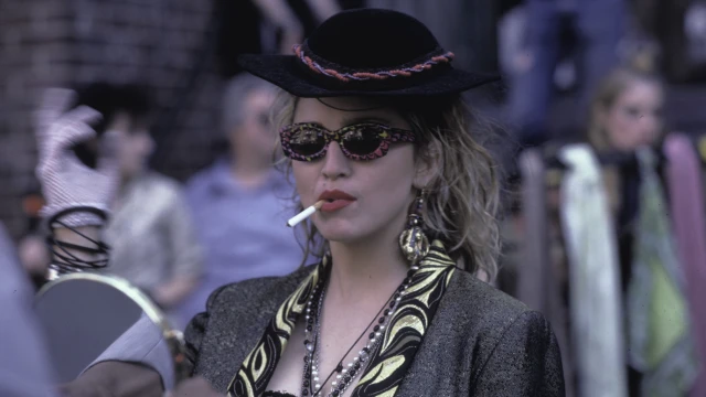 2510_DesperatelySeekingSusan_04