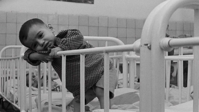 2601_BrickAndMirror_02