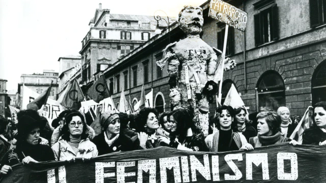 2603_DonnaWomenInRevolt_04