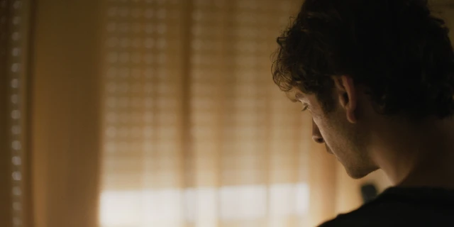 2603_DontLetTheSun_02