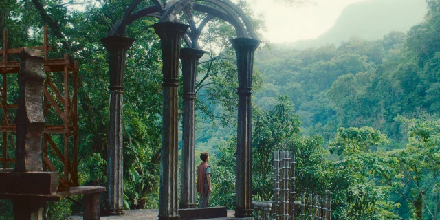 2603_LeonoraInTheMorningLight_02