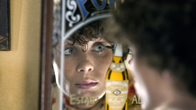 2604_BreakfastOnPluto_02