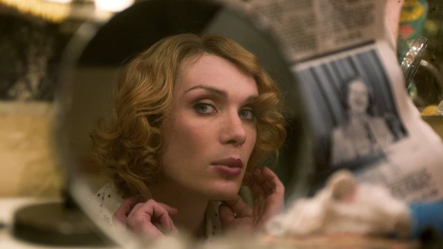 2604_BreakfastOnPluto_04